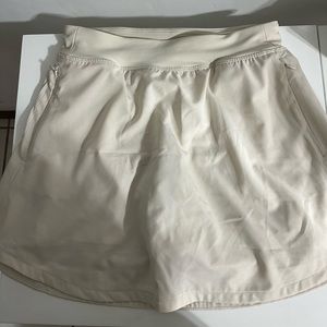 Gap beige skort